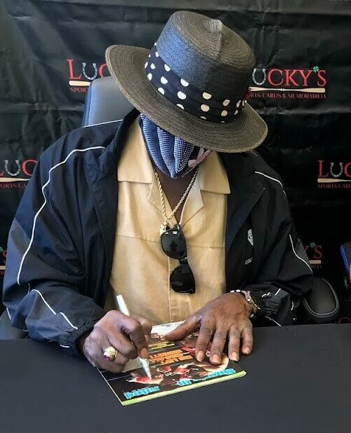 Michael Spinks Jinx Signed Auto Sports Illustrated "HOF 1994" JSA COA 3/28/83 L1