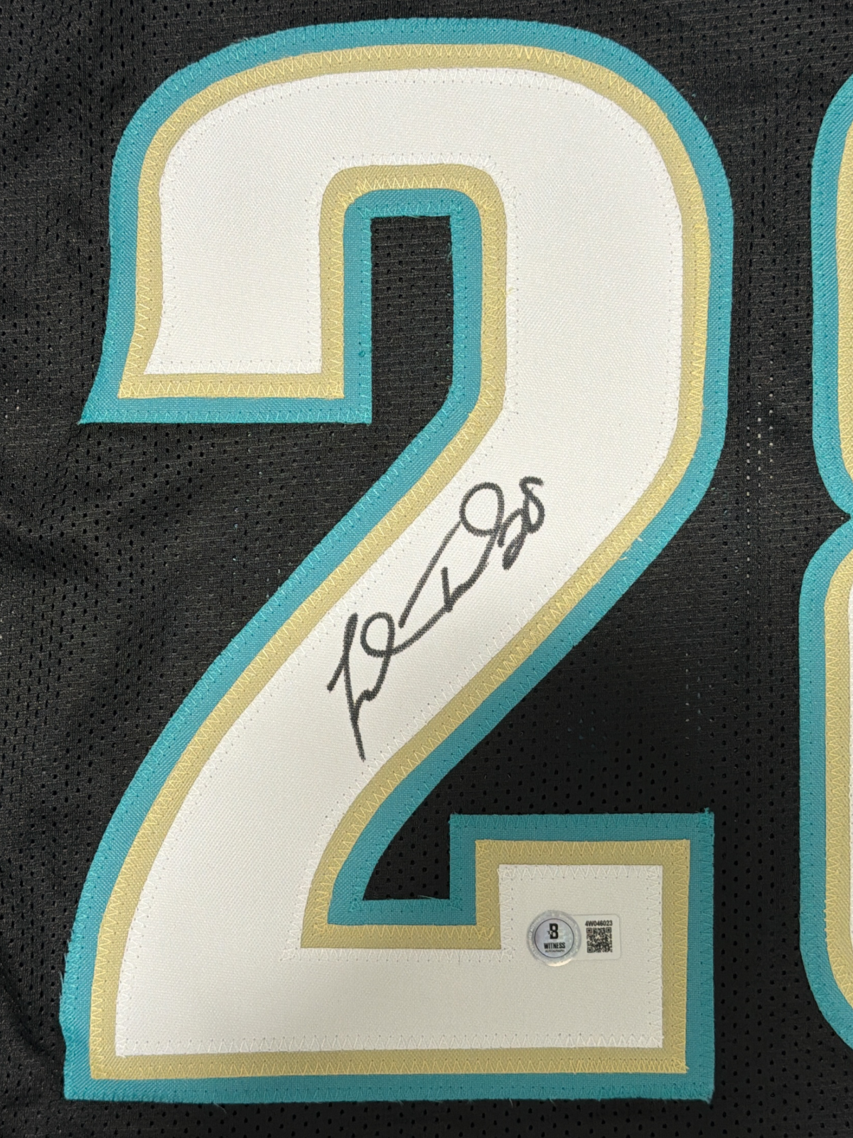 Fred Taylor Signed Jacksonville Jaguars Custom Jersey Beckett Witness BAS COA1