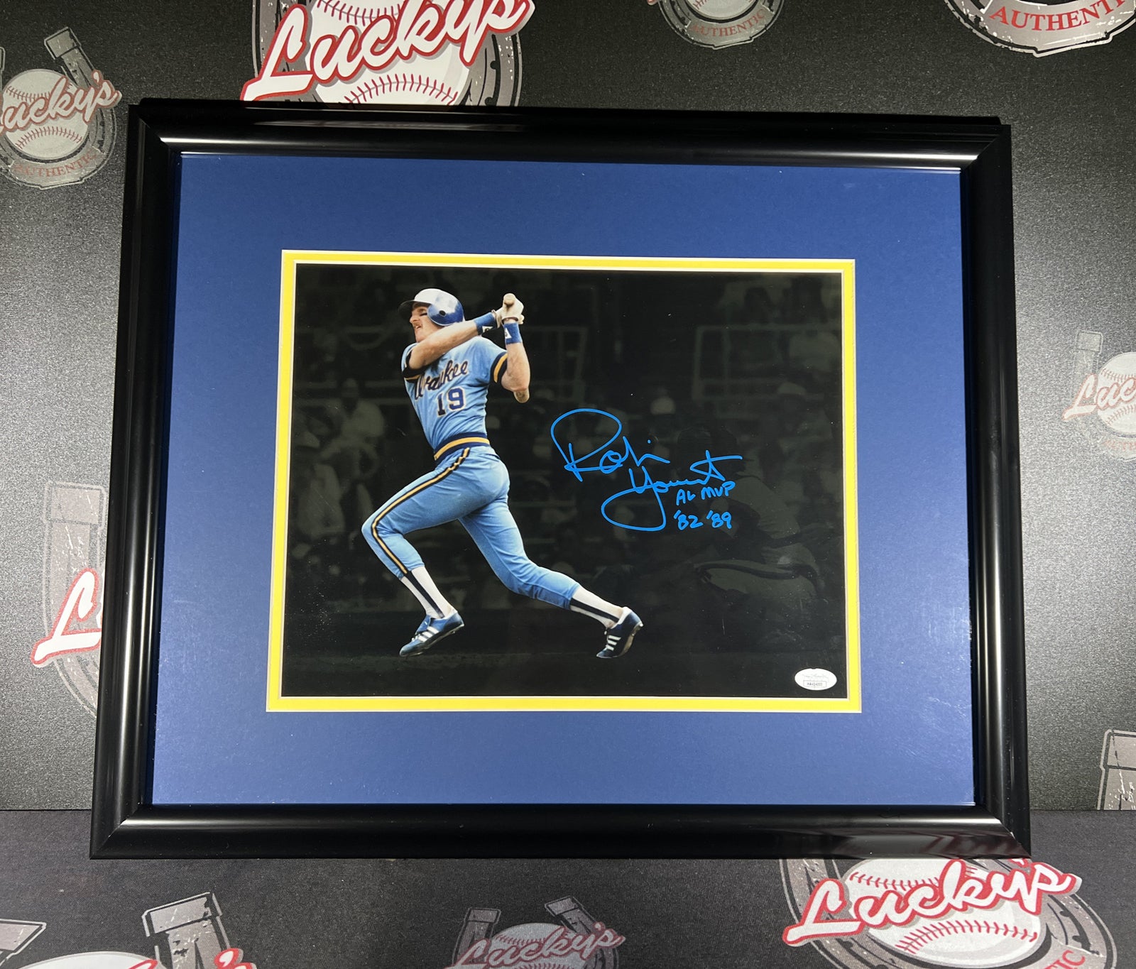 Robin Yount Signed Framed Brewers 11x14 Photo w/ AL MVP 82-89 JSA WIT COA0