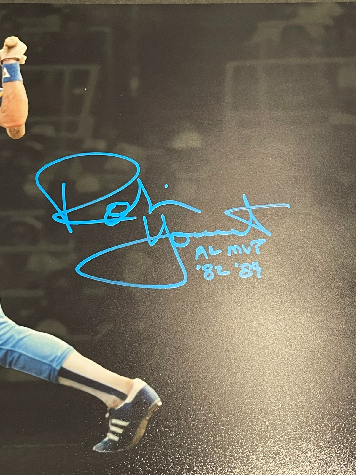 Robin Yount Signed Milwaukee Brewers 11x14 Photo w/ AL MVP 82-89 JSA WIT COA1