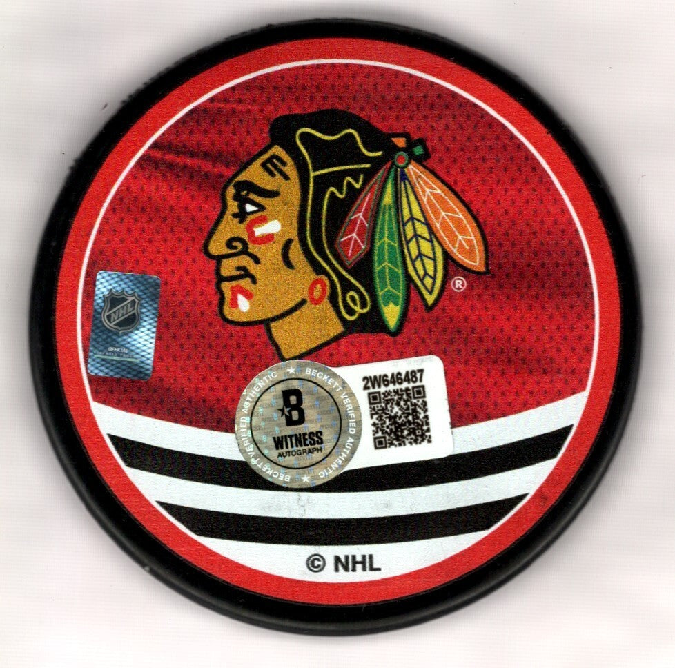 Chris Chelios Signed Blackhawks Reverse Retro Puck w/ HOF 2013 Beckett W BAS COA1