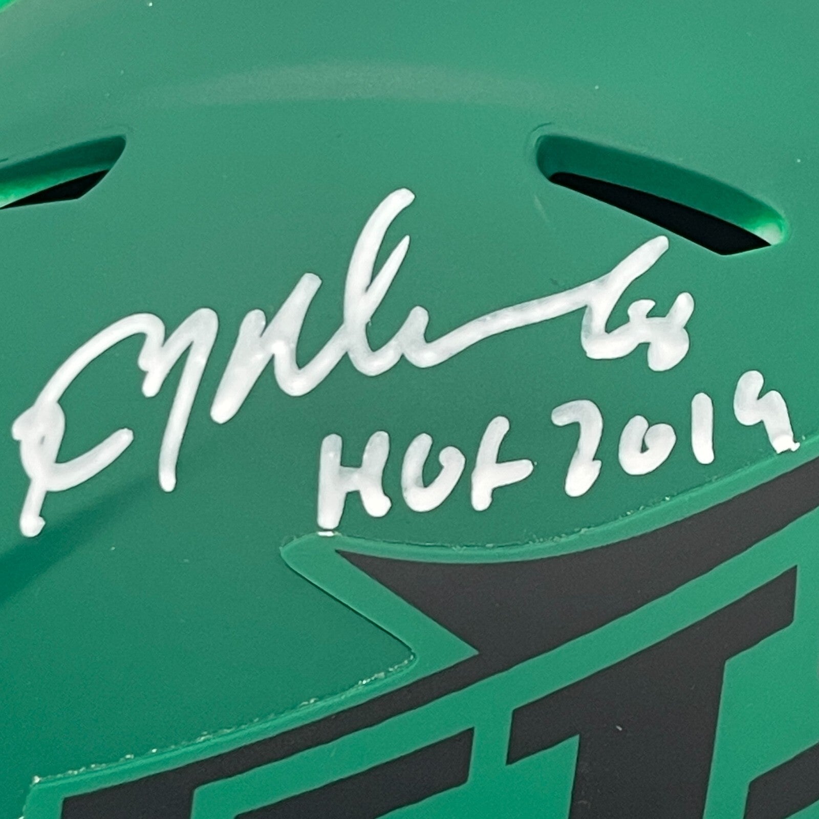 Kevin Mawae Signed NY Jets Rave Mini Helmet w/ HOF 2019 Beckett Witness BAS COA1