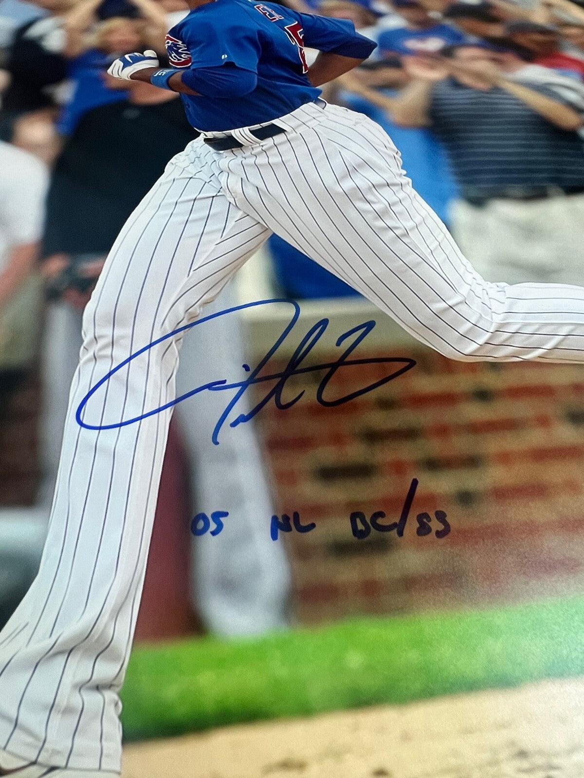 Derrek Lee Signed 16x20 Photo w/ 05 NL BC/SS Beckett Witness BAS COA Cubs1