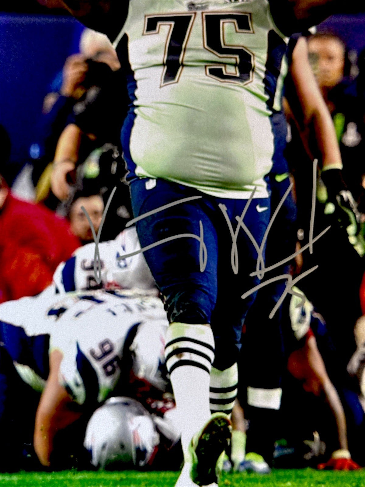 Vince Wilfork Signed New England Patriots 16x20 Super Bowl Photo JSA Witness COA1