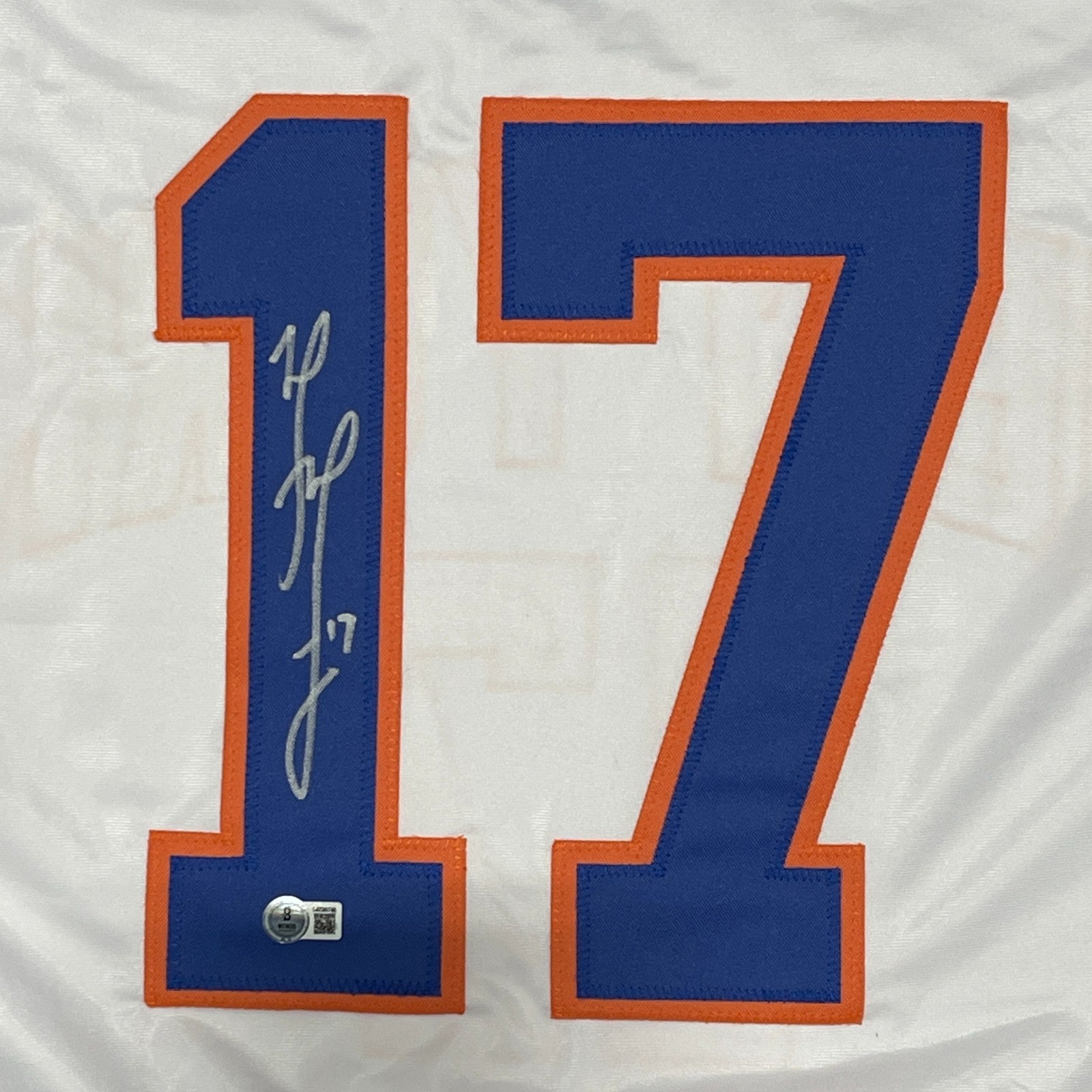 Matt Martin Signed New York Islanders Custom Jersey Beckett Witness BAS COA1