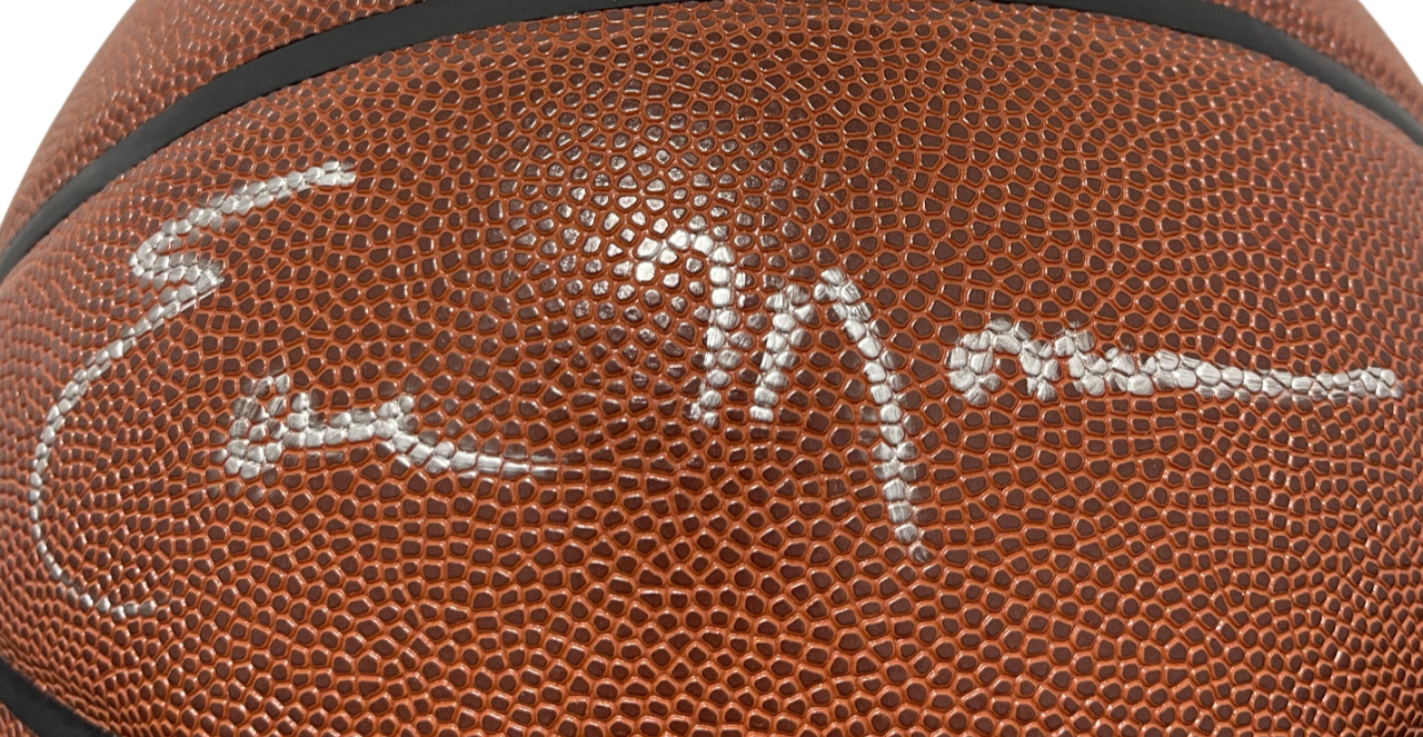 Earl Monroe Signed Wilson NY Knicks Logo Wilson Basketball Beckett Wit. BAS COA1