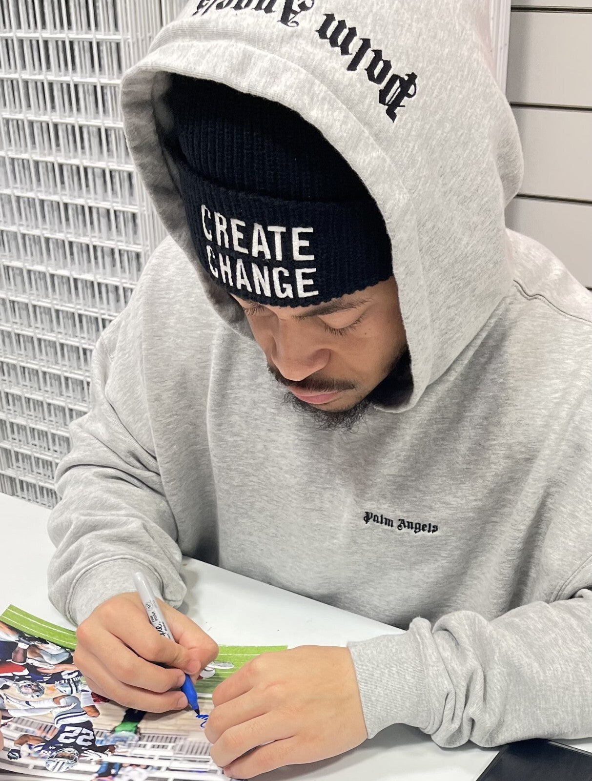 Deuce Vaughn Signed Kansas State 8x10 Photo Beckett Witness BAS COA #31