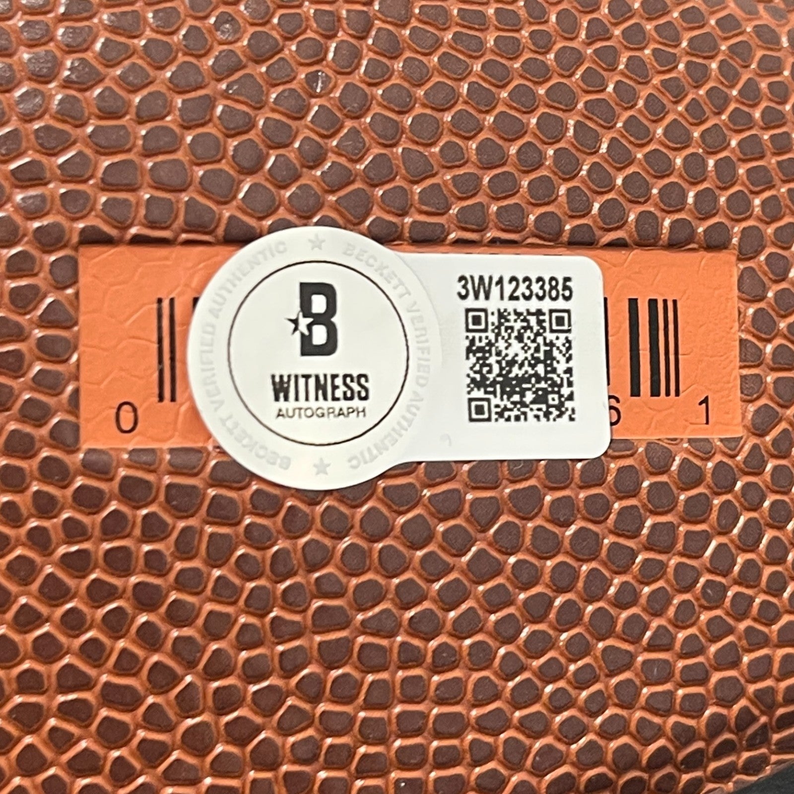 Earl Monroe Walt Frazier Dual Signed Wilson Knicks Basketball Beckett W BAS COA4