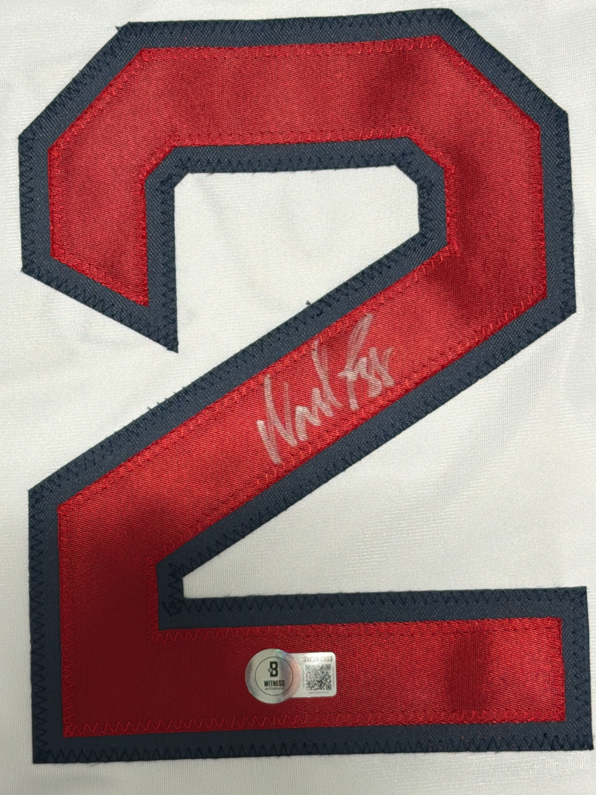 Wade Boggs Signed Boston Red Sox Custom Jersey Beckett Witness BAS COA2