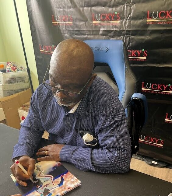 Mookie Wilson Signed Autographed New York Mets 8x10 Photo PSA ITP COA #11