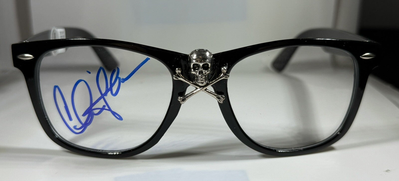 Charlie Sheen Signed Major League Glasses Ricky Vaughn Beckett Witness BAS COA0