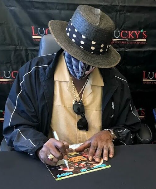 Michael Spinks Jinx Signed Auto Sports Illustrated "HOF 1994" JSA COA 3/28/83 NO1