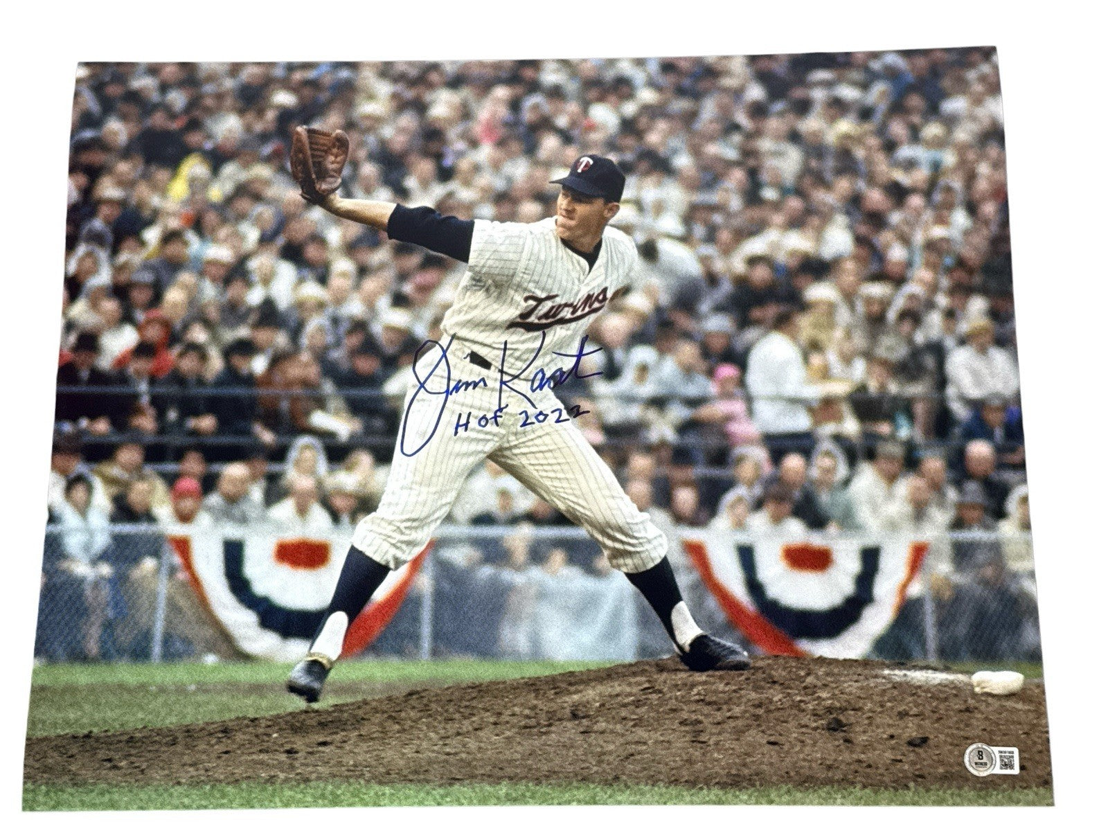 Jim Kaat Signed Minnesota Twins 16x20 Photo w/ HOF 2022 Beckett Witness BAS COA0