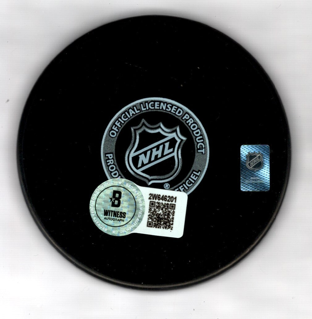 Tim Thomas Signed Auto Boston Bruins Puck w/ 09 , 11 Vezina Beckett Wit. BAS COA1