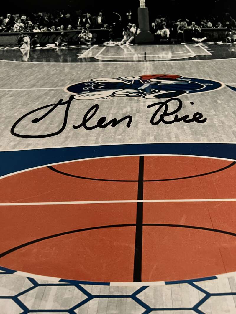 Glen Rice Signed 16x20 Photo Attacking The Rim Upper Deck UDA COA Hornets1