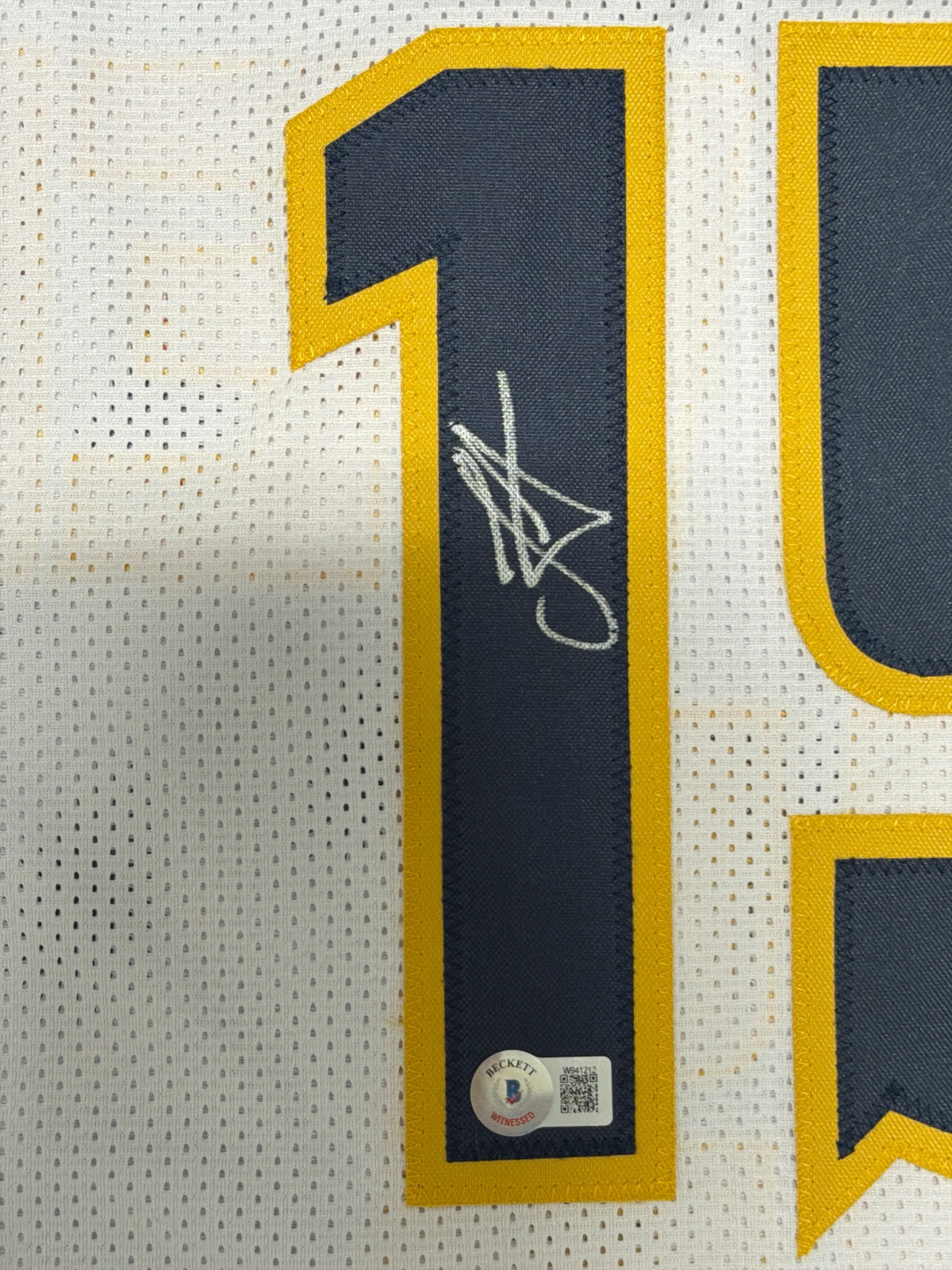 Nikola Jokic Signed Denver Nuggets Custom Jersey Beckett Witness BAS COA1