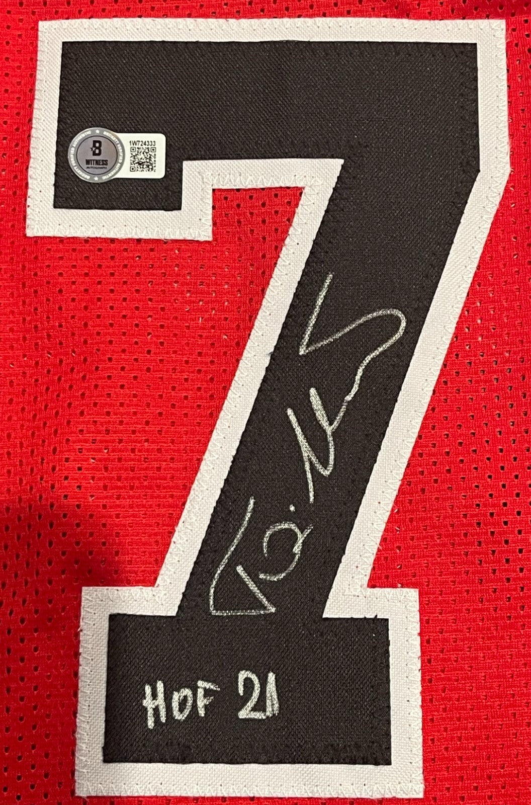 Toni Kukoc Signed Chicago Bulls Custom Jersey w/ HOF 21 Beckett Witness BAS COA1
