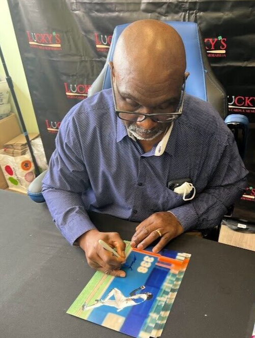 Mookie Wilson Signed Autographed New York Mets 8x10 Photo PSA ITP COA #31