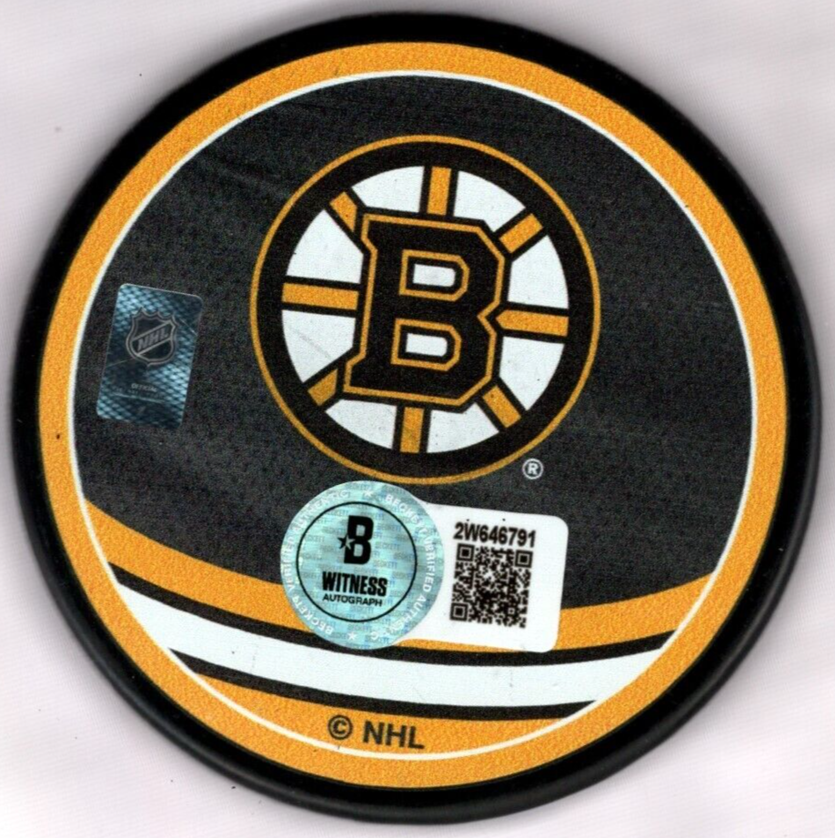 Tim Thomas Signed Bruins Reverse Retro Puck w/ 09 11 Vezina Beckett Wit BAS COA1