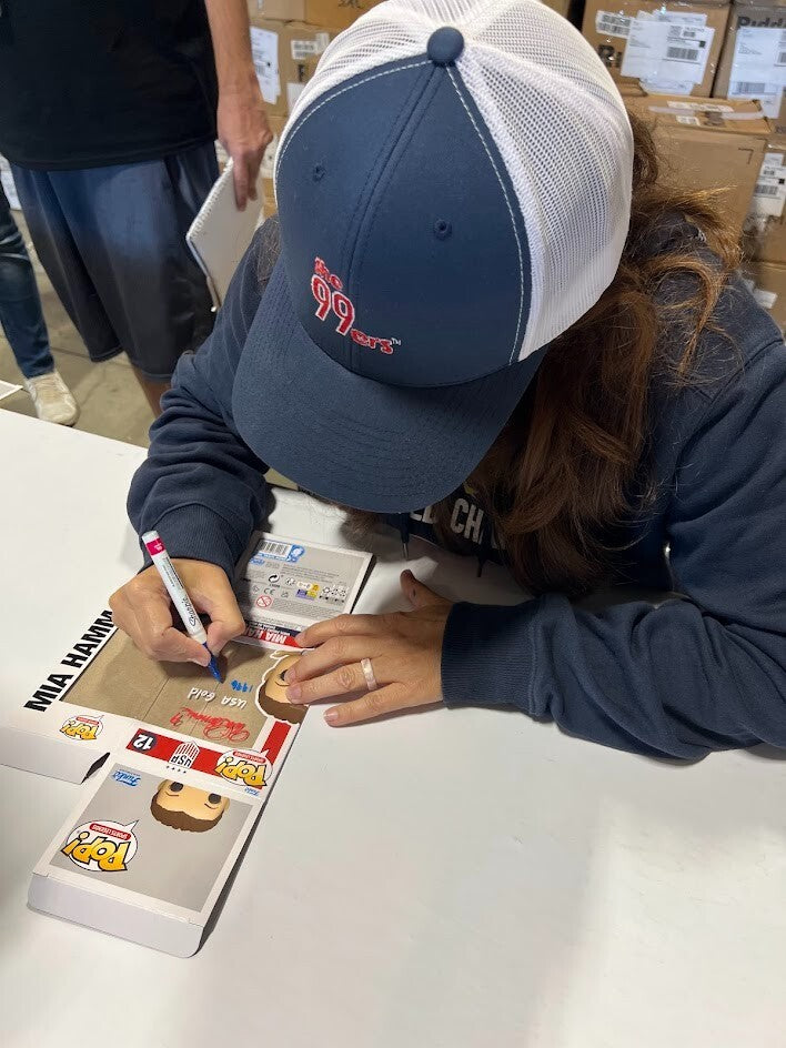 Mia Hamm Signed Auto USA Soccer Funko Pop #12 USA Gold 96 04 Beckett BAS COA RWB6